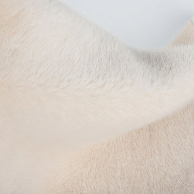 Materiale anteriore 100% poliestere tessuto di pelliccia finta di peluche per cappotto design personalizzato