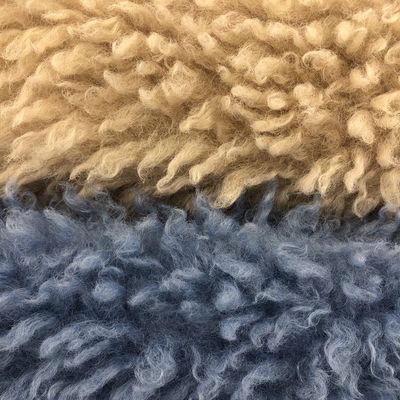 Materiale anteriore 100% poliestere lunghe pile tessuto di pelliccia finta per abiti accoglienti e eleganti