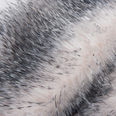 Colore personalizzato 100% poliestere pelliccia lunga La scelta migliore per i vestiti nel 2023 False Fur