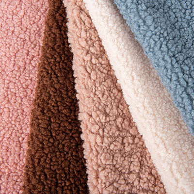 Tessuto di velluto Sherpa di colore solido 100% poliestere per giacche di moda