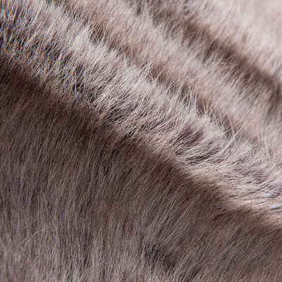 Tessuti di pelliccia finta di giocattolo con materiale artificiale e tecniche di supporto a maglia