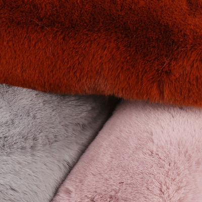 Tessuto di pelliccia di coniglio di poliestere 100% per coperte e cuscini