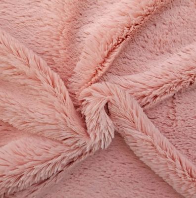 Filati di peluche colorati per giocattoli morbidi e coperte 100% poliestere Lunghezza della pila 20 mm