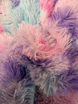 Tessuto di giocattolo in plastica in plastica in 100% poliestere con tintura speciale a maglia con modello in plastica e pila lunga