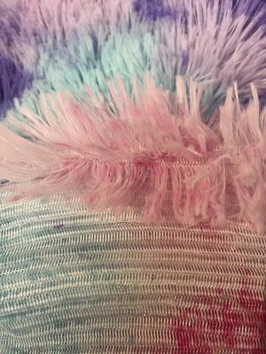 Tessuto di giocattolo in plastica in plastica in 100% poliestere con tintura speciale a maglia con modello in plastica e pila lunga