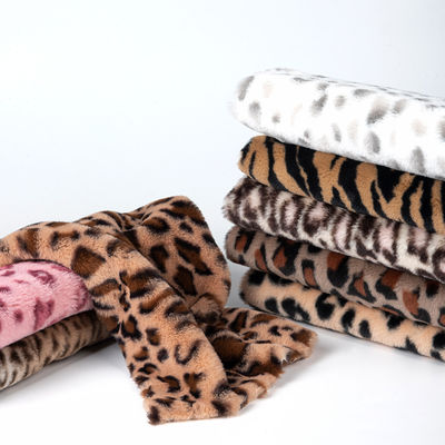 Tessuto di pelliccia di peluche per abbigliamento con modello personalizzato