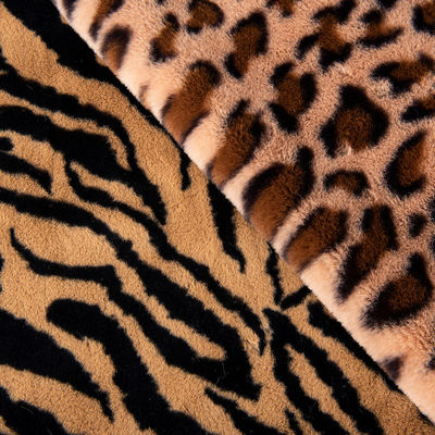 Tessuto di pelliccia di peluche per abbigliamento con modello personalizzato