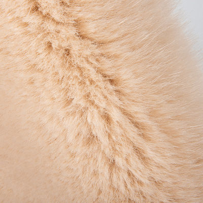 Pelli finte lunghe per abbigliamento con modello colorato a punta Contattateci