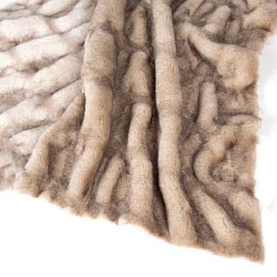 Tessuto di pelliccia di coniglio asciugato velocemente La scelta perfetta per abbigliamento tessile di casa alla moda