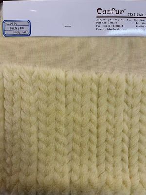 Tissu di pelliccia corta pelliccia finta morbida per cappotto giocattolo Conteggio di filati di contatto Lunghezza 60cm Colore grigio